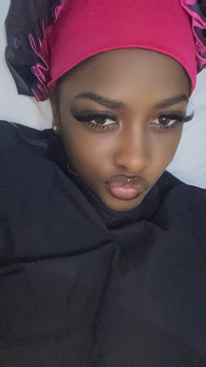 phabzzx's tweet photo. 😗 https://t.co/D40A4k0zZx