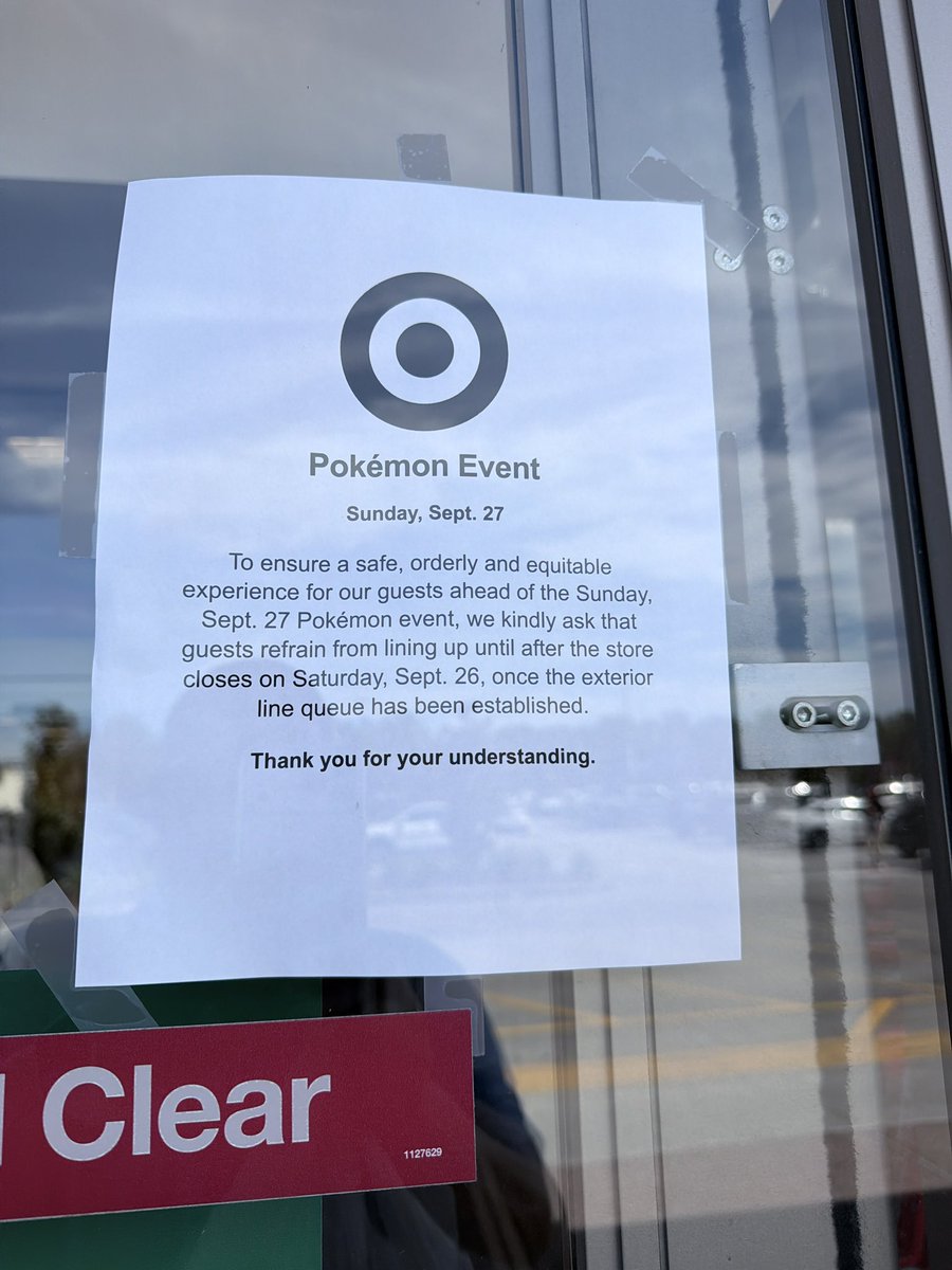 marvincsc's tweet photo. #pokemon @Target #pascofl #trinity 😱 https://t.co/mTE5Hv4ATE