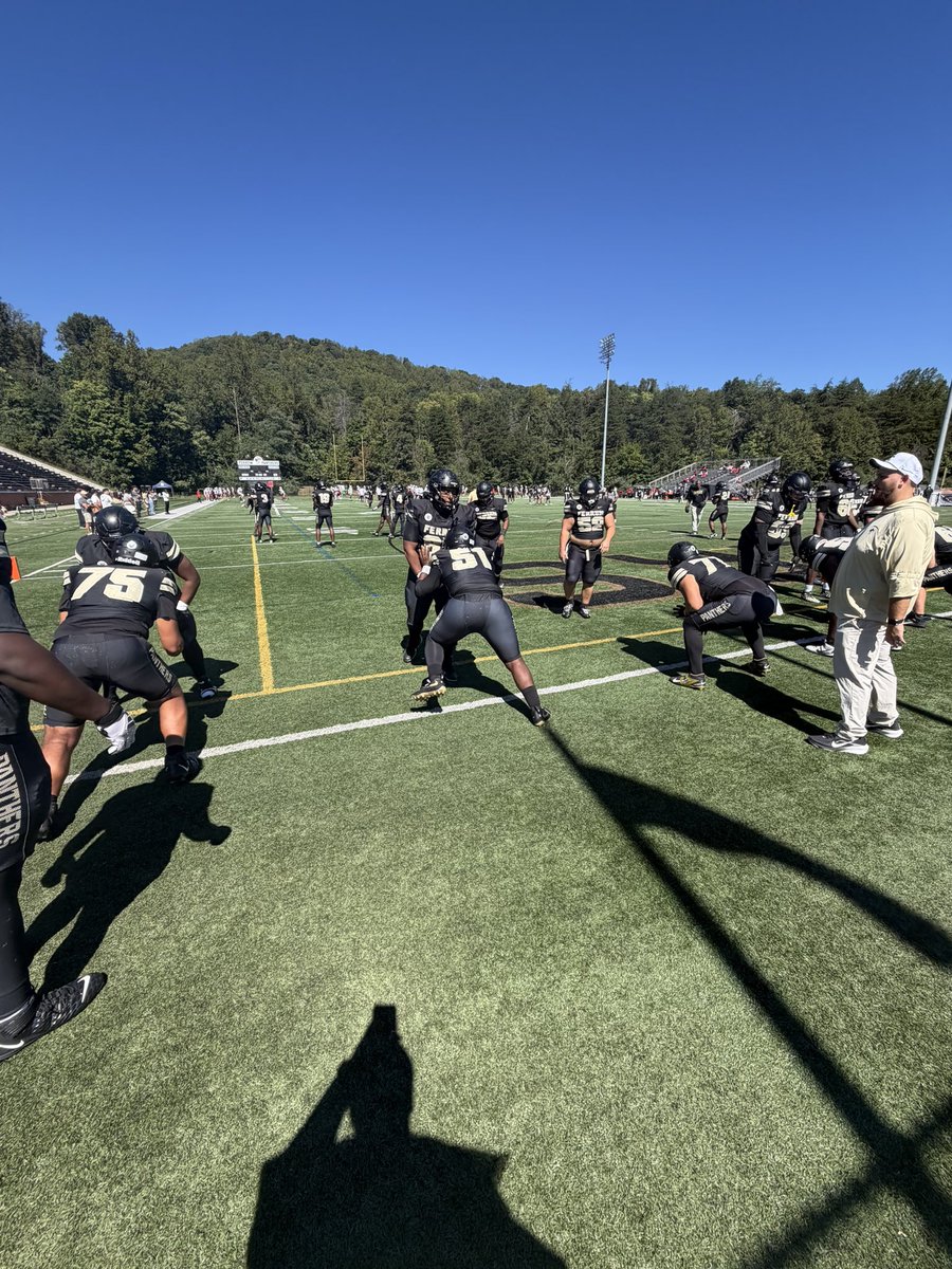 anderson_mombo's tweet photo. Had an amazing Day at @FerrumFootball Game day got a tour and seen the Black Cat Walk ready to be back again!
@MJohnsonKHS @TrenchesElite @recruitkhsfb @coachzip2 @CoachDargan @CoachMcRae77 @CoachMatt_NCCU @gray_reed77 @Coach_Ford63 @coacher_Hut https://t.co/t1LnFtvzCB