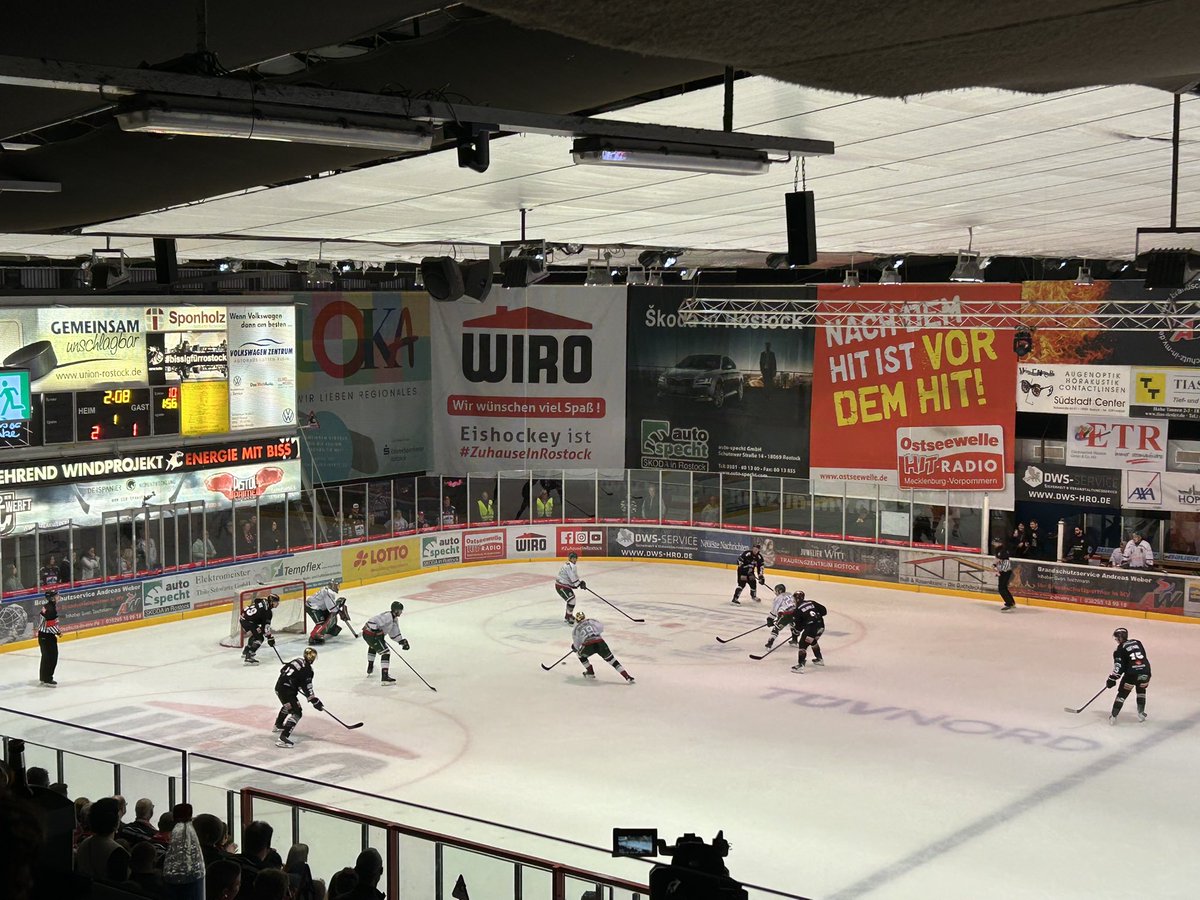 Arnet1976's tweet photo. Rec Piranhas gegen herner ev 2:1 nach drittel eins - Tore Stelzmann und E. Öhrvall https://t.co/ySOs9bF4UA