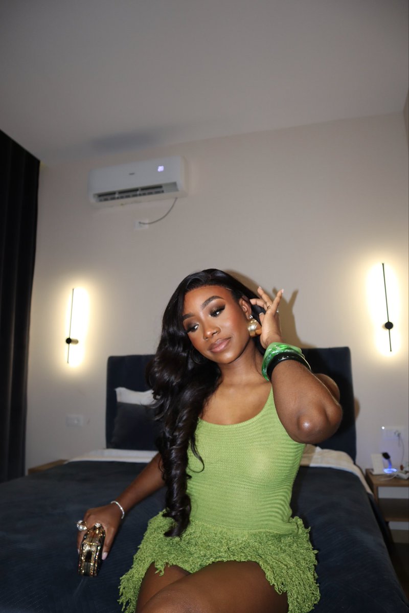 nittynita_'s tweet photo. Idk but Green is definitely my colour 🥑

#fyp #explore #ootd #styleinspo https://t.co/RG5w8EfgRM