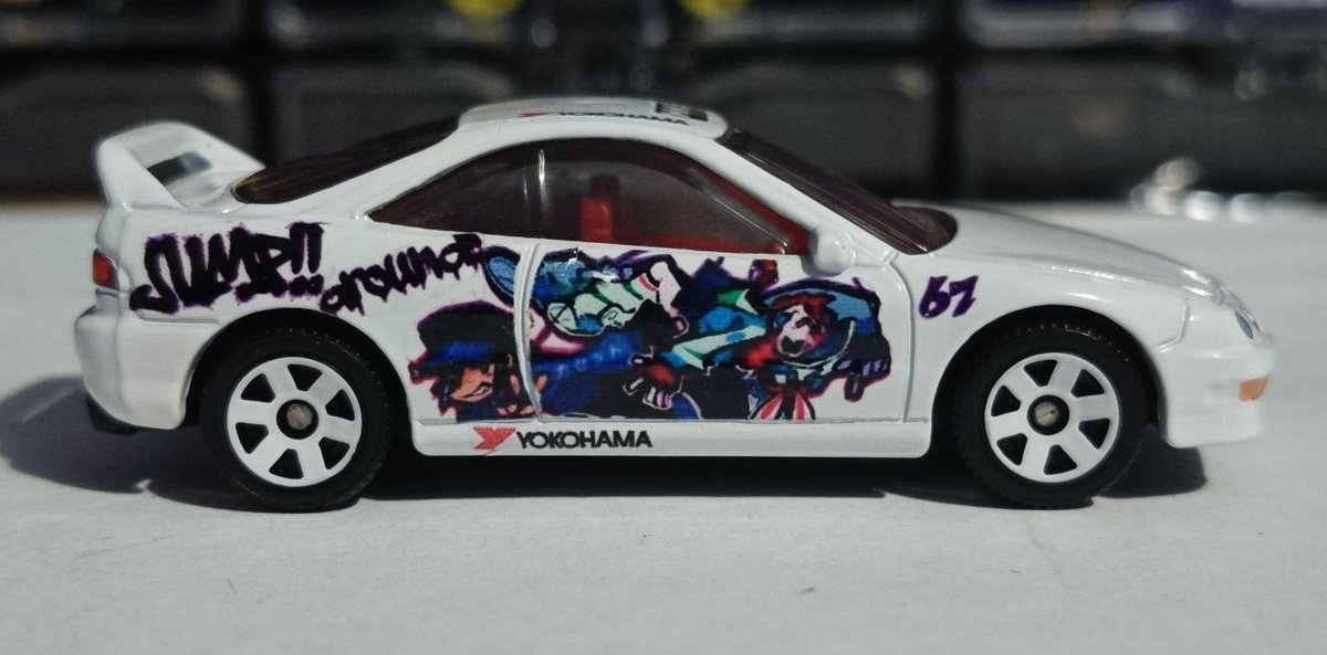 oldshywoman's tweet photo. Heyyy hice un diseño para @soda_cassette 

(CB &amp; skarlet bunny itasha desing) 

Con cariño para @/RechiTv https://t.co/p2yXy5tbvK