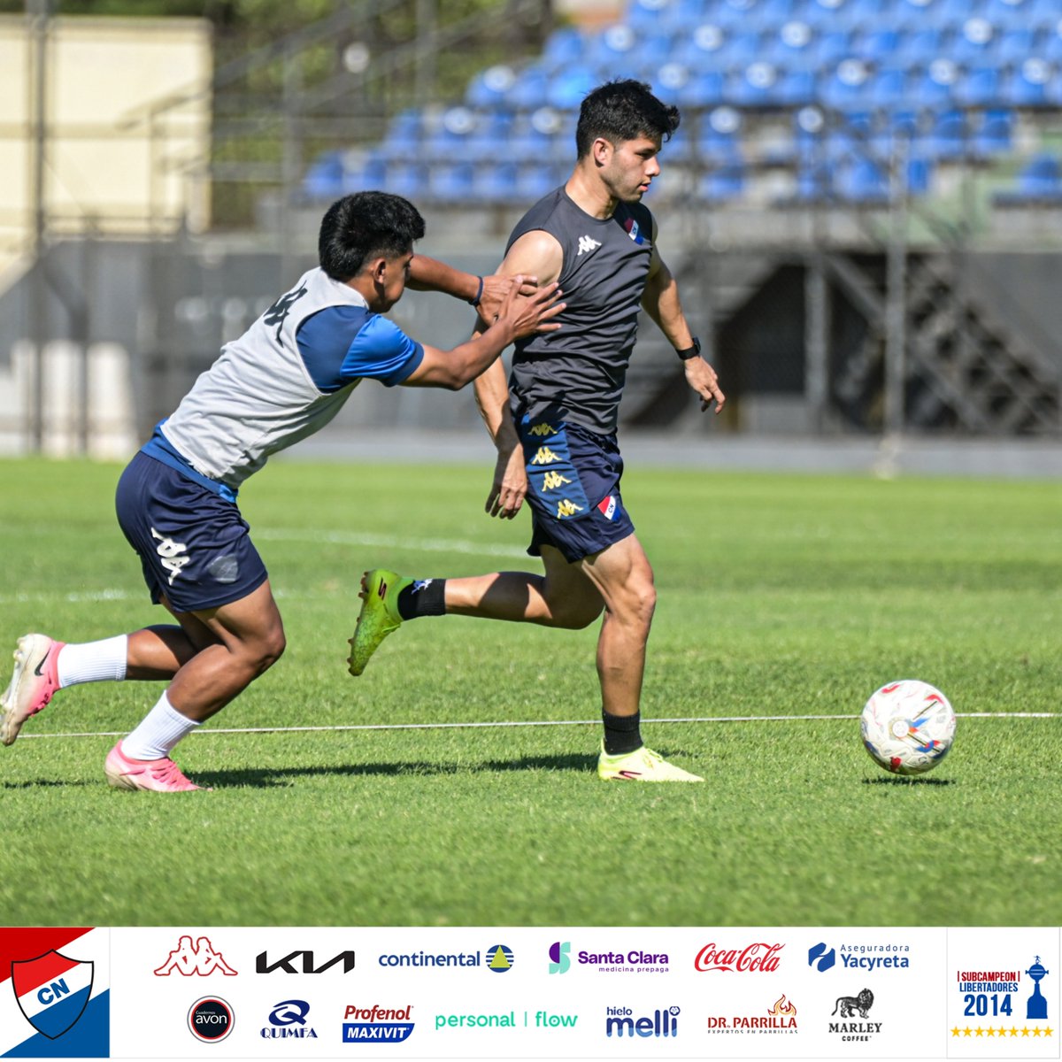 clubnacionalpy's tweet photo. 📸 El Plantel trabajó esta mañana con miras al juego ante Independiente por Copa Paraguay. 

Vamos Tricolor 🔴⚪️🔵 https://t.co/oRxMjyuE34
