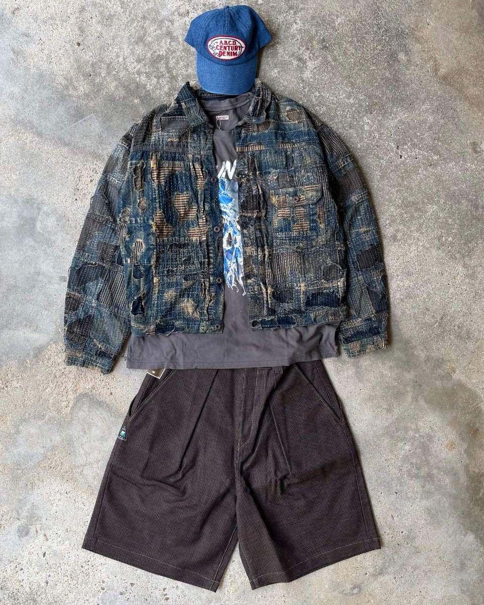 CojpGallery's tweet photo. Authentic Kapital, shipped directly from Japan. 🇯🇵

#kapital #kapitaljapan #kapitalglobal https://t.co/92ejeg3sGN