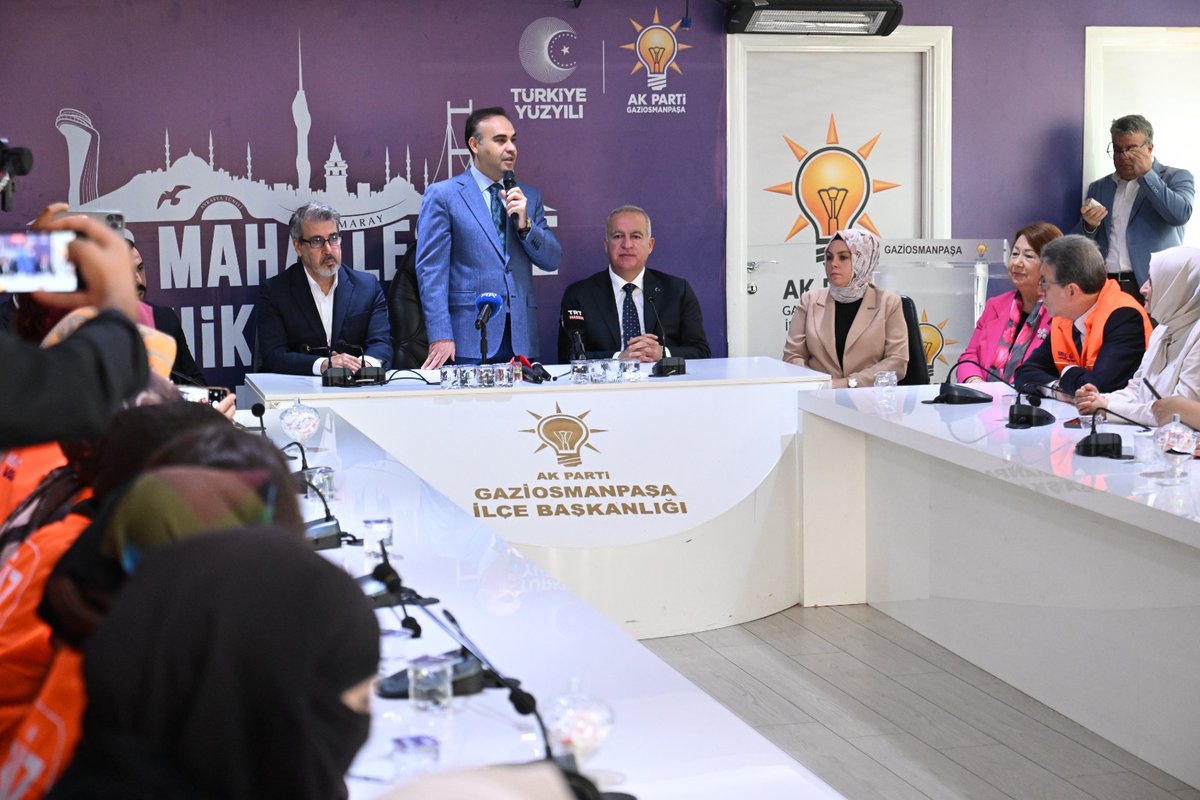 akkadingop's tweet photo. Türkiye Yüzyılı Buluşmaları İstanbul programımız kapsamında; Sanayi ve Teknoloji Bakanımız @mfatihkacir ve İl Yönetim Kurulu Üyemiz Osman Cengiz ’in katılımlarıyla teşkilat mensuplarımızla bir araya geldik. https://t.co/qu8sLYInJI