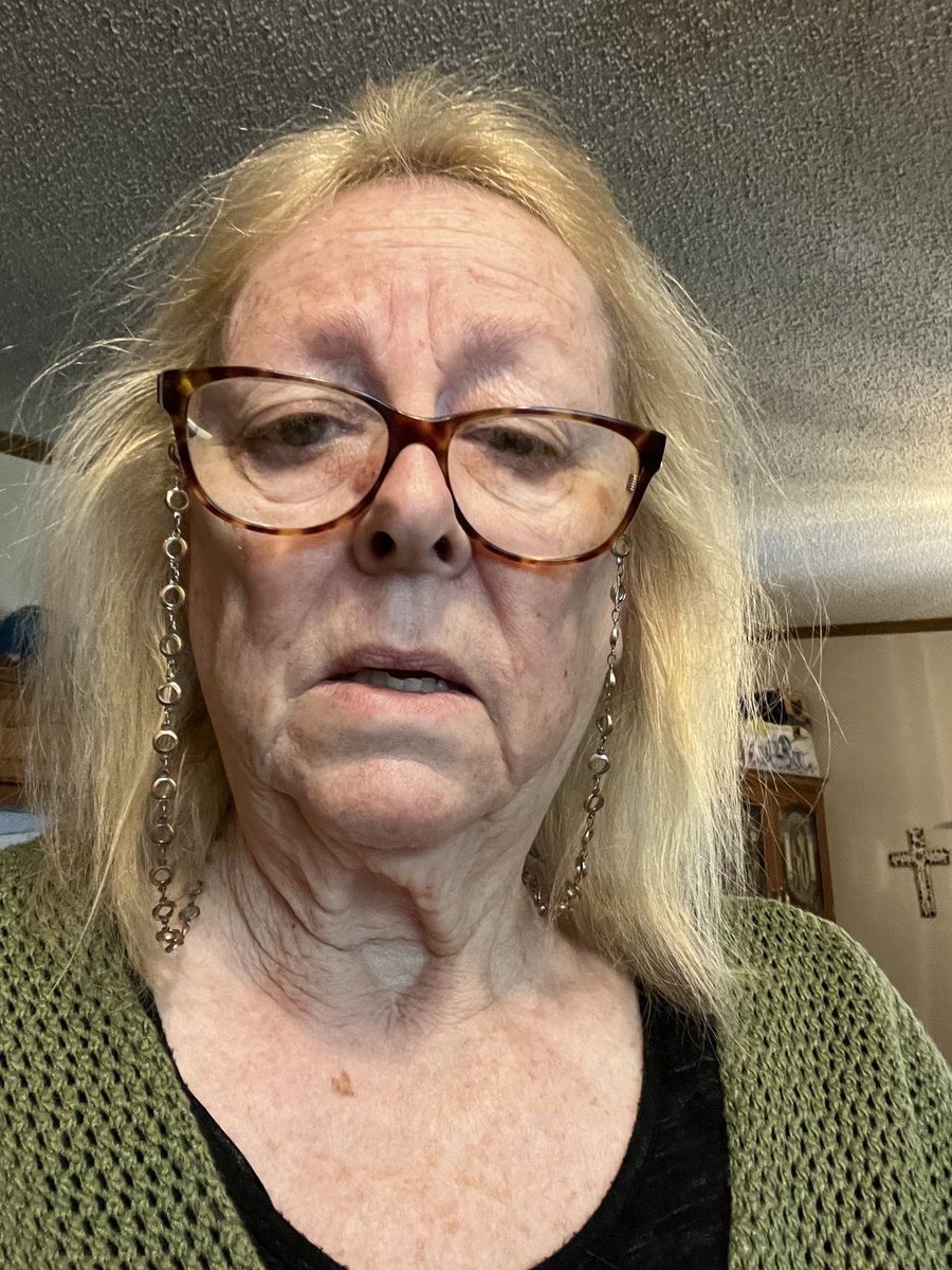 JessicaMil4di2's tweet photo. Hi, this is me. hope you don’t mind how old i look https://t.co/ittyHKj1lw