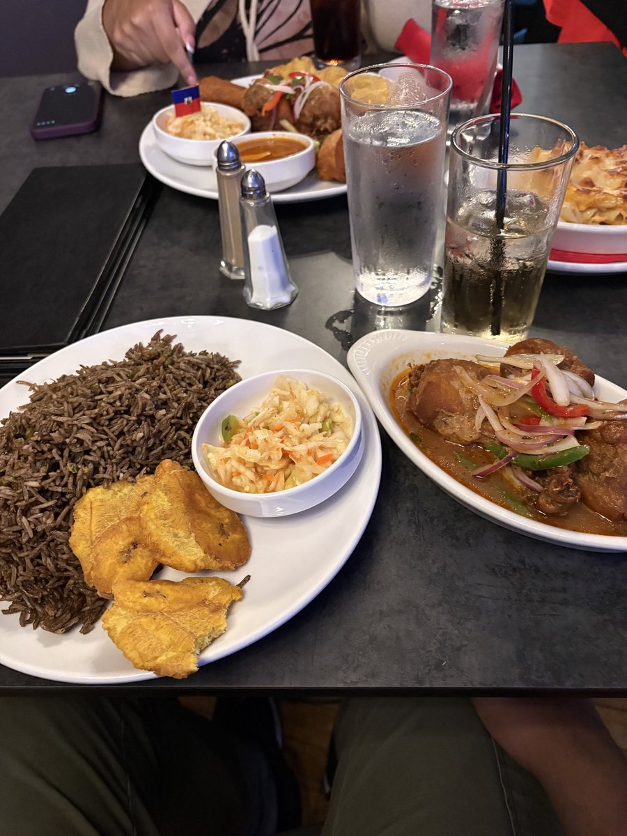 jodyroumain's tweet photo. speaking of Haitian food man https://t.co/8lnuTozN24