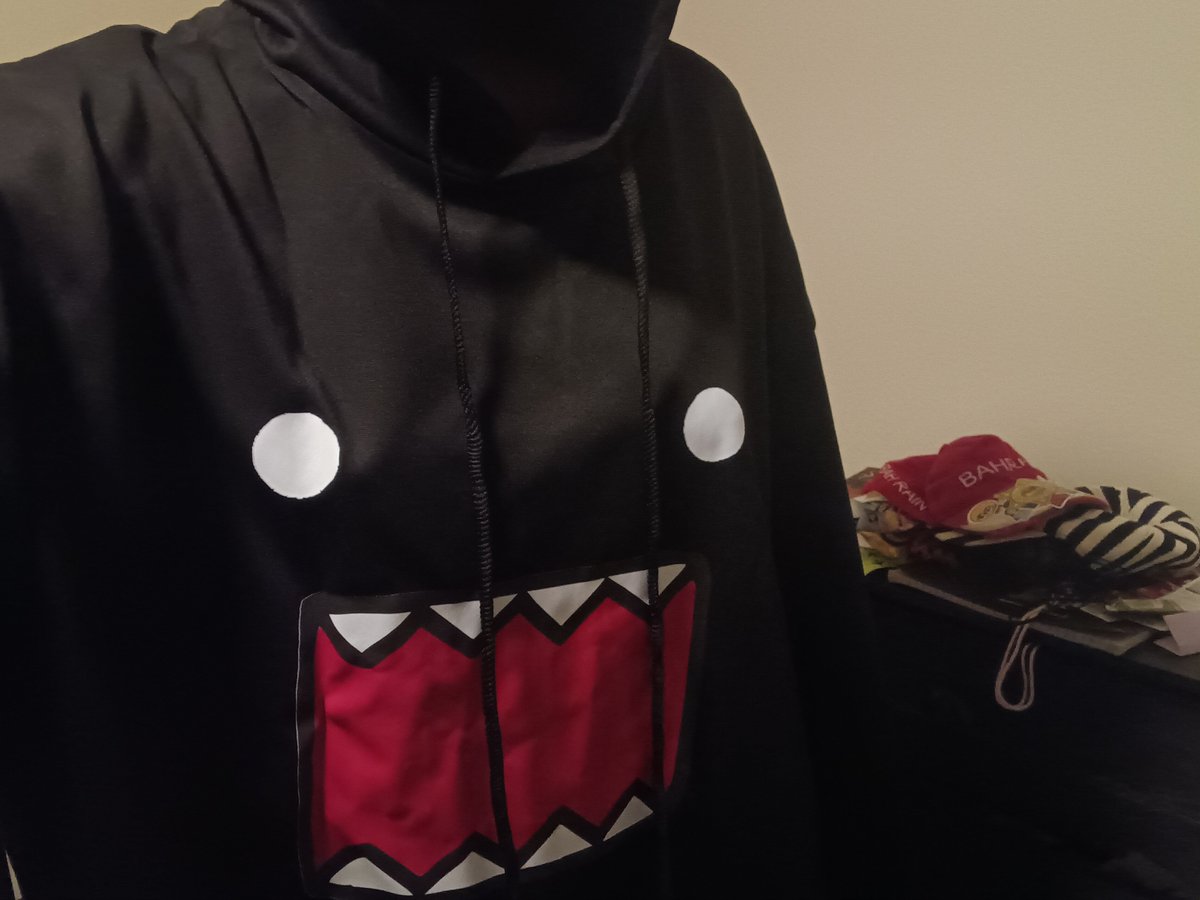 Gh0stRights's tweet photo. I gotz my domo hoodie
the rest of my new clothes are coming today I think
#yipppee https://t.co/vID6ZNcoKg