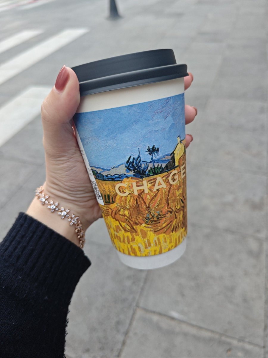 Actonmbv's tweet photo. Café con aroma y paredes coloridas, tarde perfecta para recorrer la ciudad. https://t.co/rdeM6UHRO4
