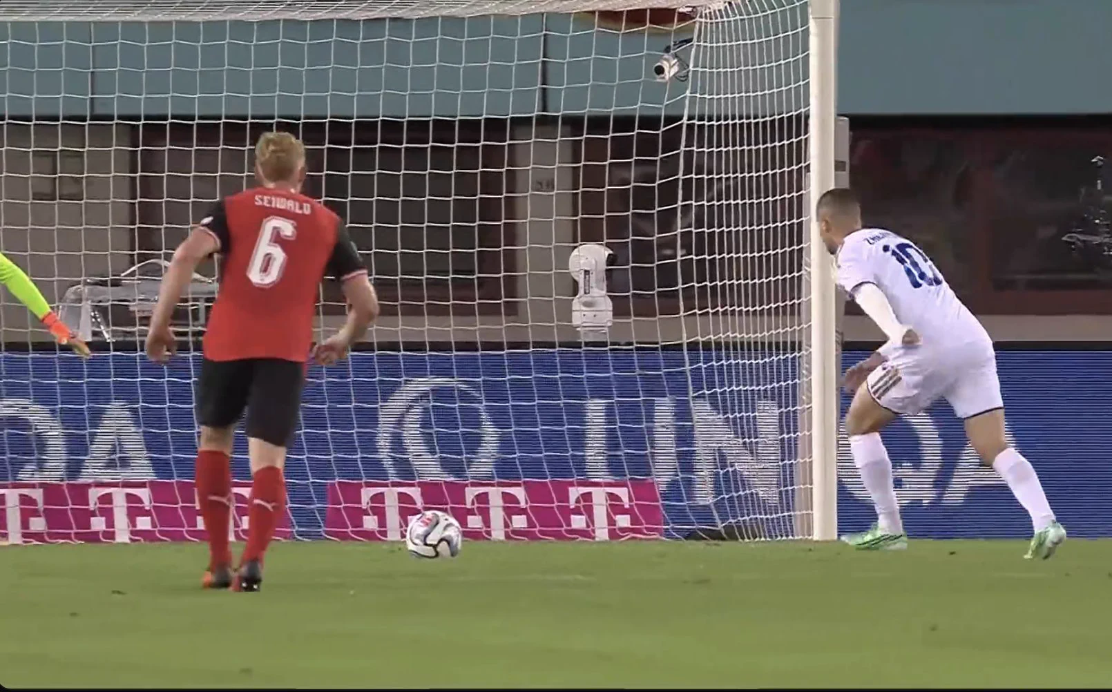 OFootball on X: "🚨 GOOOOOOOAAAAAAALLLLLLLL!!! 🇦🇹 Austria 3-1 Kosovo 🇽🇰  ⚽️ Edon Zhegrova — 83' 🎯 Penalty goal" / X