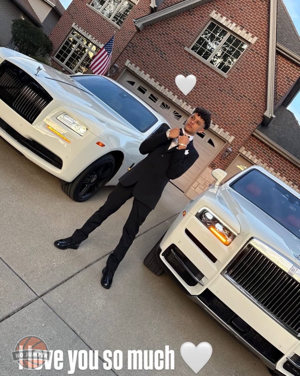 nojumper's tweet photo. Lil Durk’s son pulled up to homecoming in a Rolls-Royce. https://t.co/wg7h9RqB2t