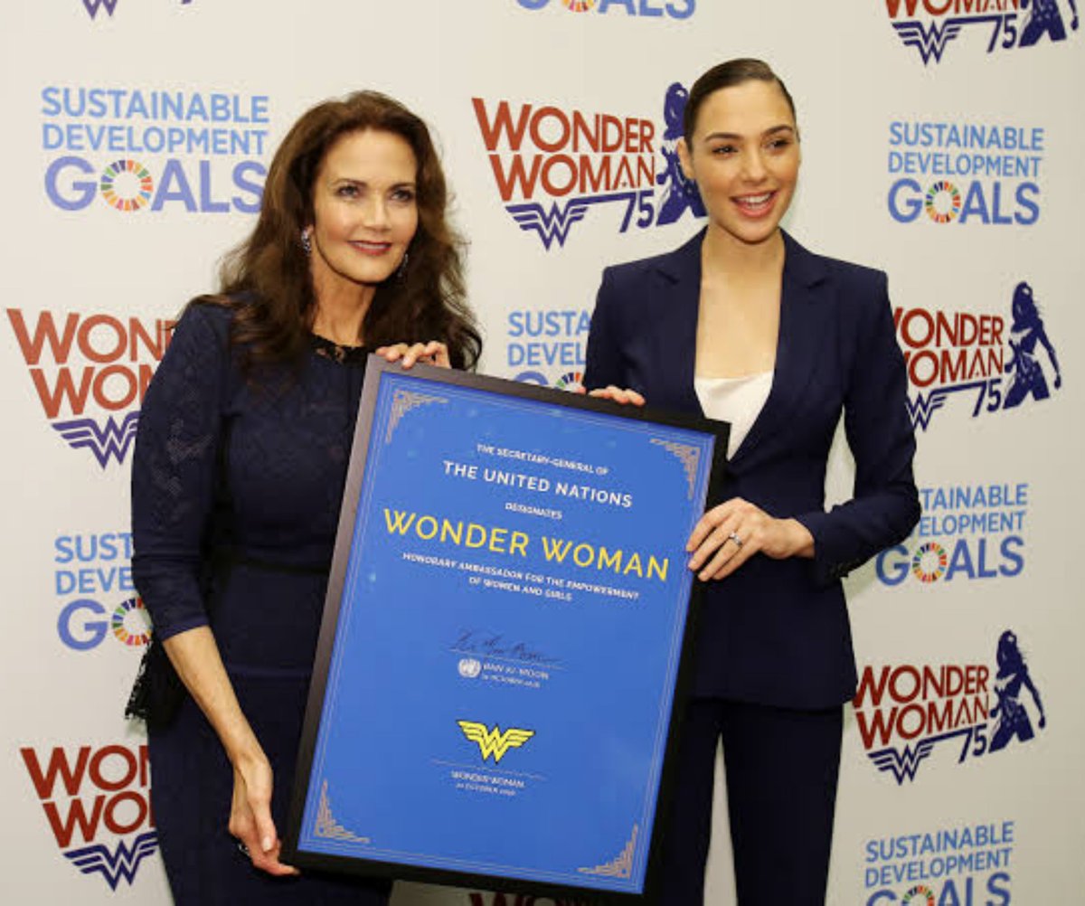 jljames41's tweet photo. Remember when the #UN (a fake organization) rejected #WonderWoman as an ambassador of education for girls ten years ago on her 75th anniversary all because she's a sexy athletic straight white woman that a bunch of short fat lesbians was jealous of 😒 #WonderWoman85th 🙅🏻‍♀️💥 https://t.co/zxM6gPQ1vh