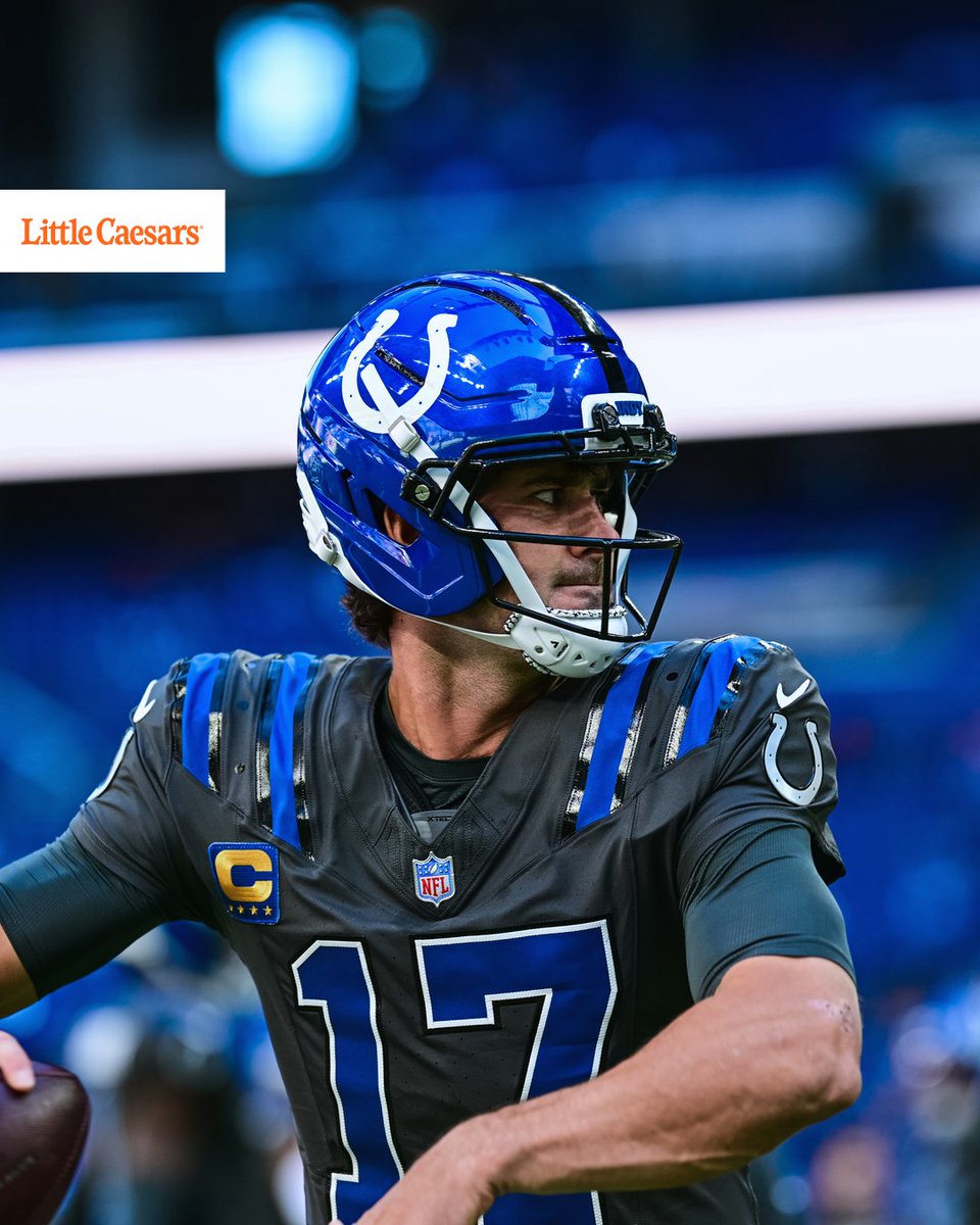 rodger's tweet photo. hi i'm Graydon Gray IV, head of marketing at Gray Uniforms Inc.

Here's why I think your team could use some Gray Uniforms:

—gets away from your team's iconic colors
—looks bad
—easily confused with any other NFL team
—does not look good
—boring/forgettable
—looks like trash https://t.co/nEcMZfFwtf