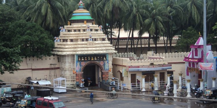 OrissaPOSTLive's tweet photo. The Gundicha Temple in Puri will reopen for devotees from Wednesday, September 30, with the temple administration deciding to allow public darshan from 6 am. to 5 pm.
#GundichaTemple #PublicDarshan #DevoteeDarshan #TempleAdministration #Puri #Odisha #OrissaPOST
ЁЯУ▓ Follow Orissa POST тАУ Odisha's No. 1 English Daily ЁЯУ░тЬи