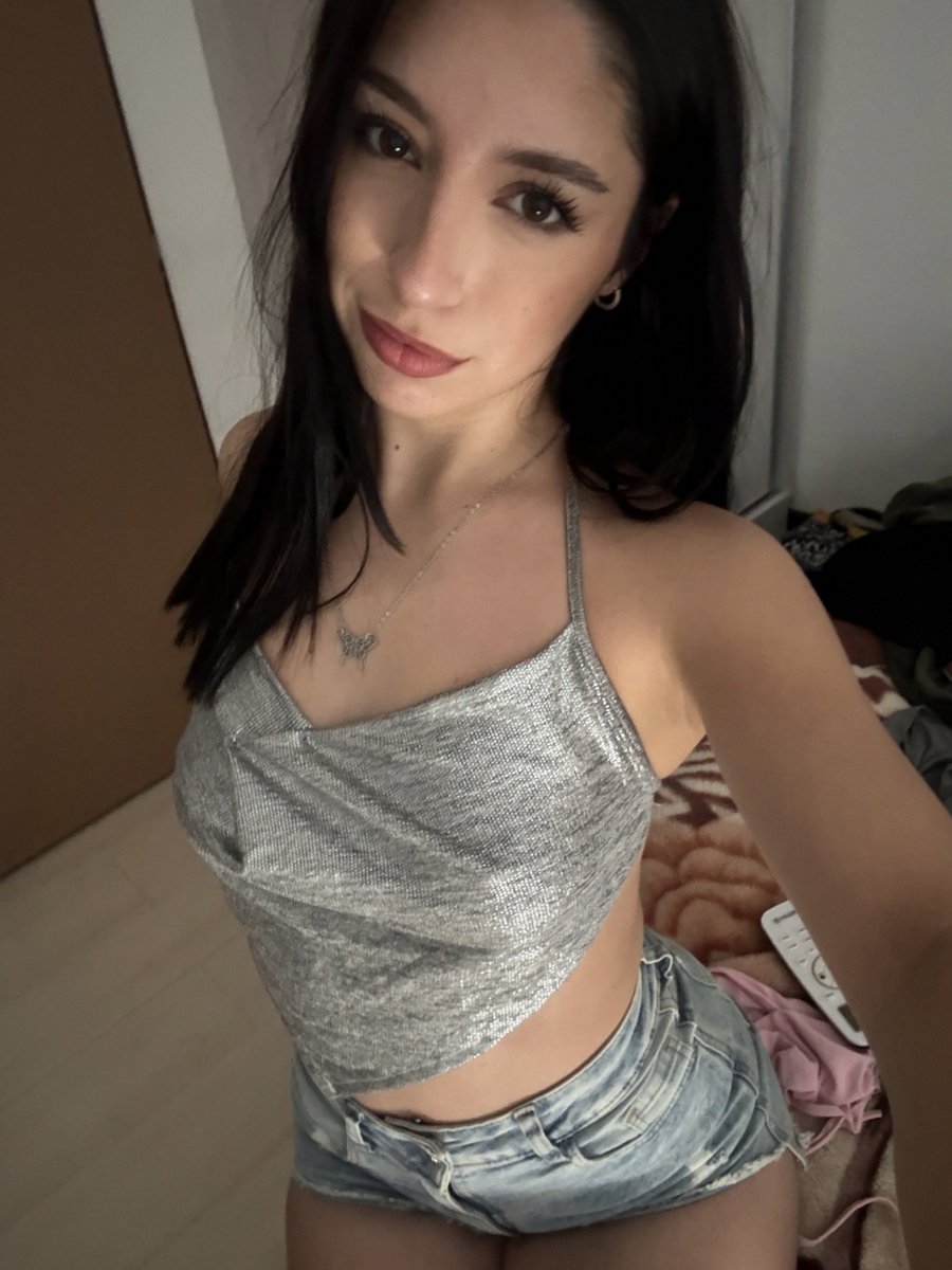 luxedarlingg17's tweet photo. nothing beats seeing girls shine ♡ https://t.co/Td1CfZlFRP