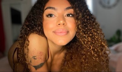 kala_fotsy's tweet photo. #NouvellePhotoDeProfil https://t.co/eUI5SylrEt