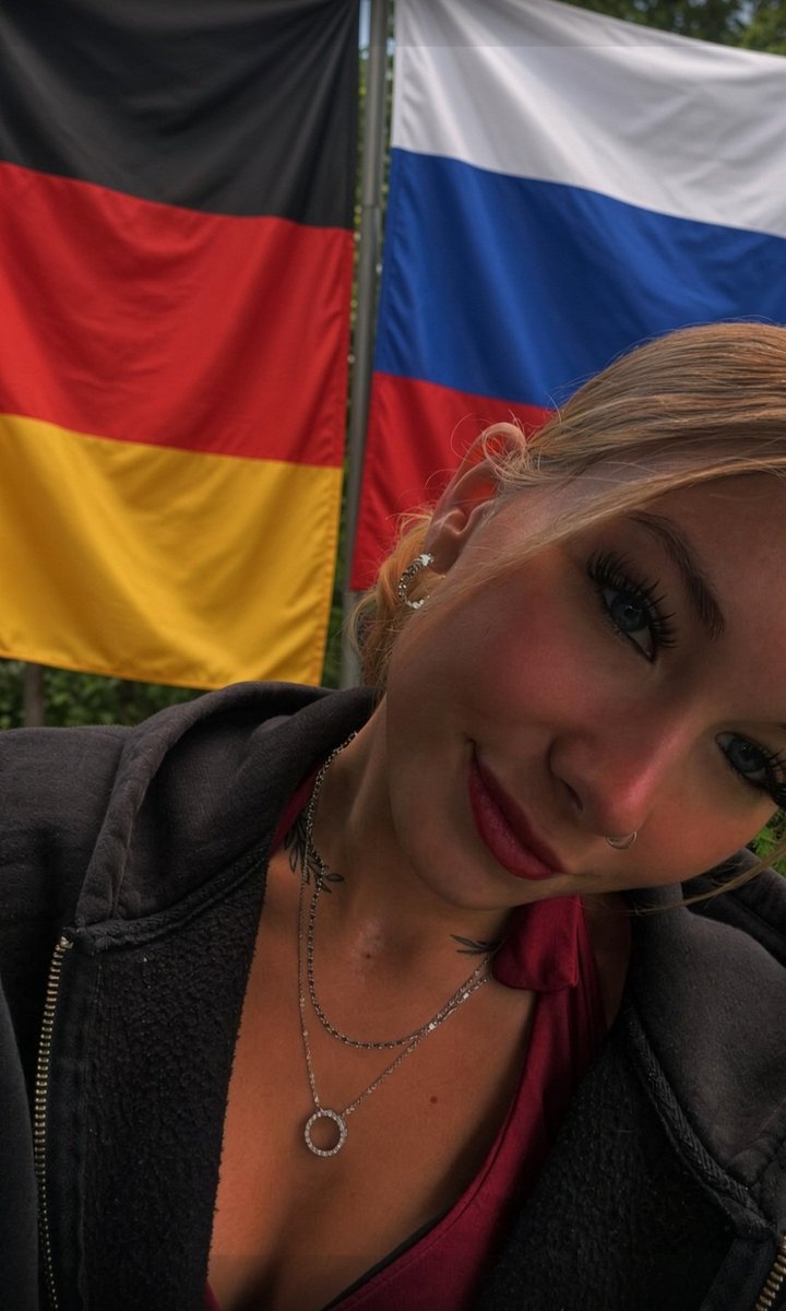 LilitThyra's tweet photo. I am German! Russia 🇷🇺 is not my enemy! My enemy is the EU 🇪🇺! https://t.co/kAgpJlLBk2