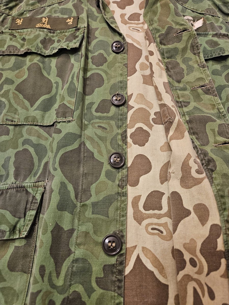 CnK2021's tweet photo. 1960-70s ROK Special Force Poplin Frogskin Camouflaged Jacket(For Vietnam Deployed Forces)
60-70년대 공수부대 포플린 덕헌터 위장복 상의(베트남 파병용) https://t.co/0p3bnqQpYj