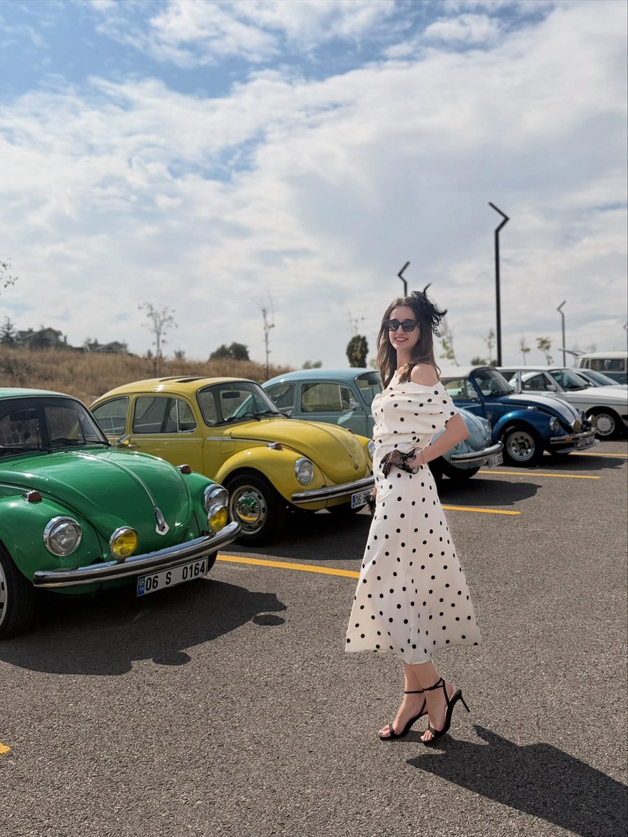 Begguum's tweet photo. Riders & Brothers olarak bu yıl da The Distinguished Gentleman’s Drive etkinliğinin Ankara sürüşünü üstlendik. 🎩🥂🪄👒
Bizimle birlikte yola çıkan, bu güzel güne eşlik eden herkese teşekkürler! 🖤
#dgd2026 #gentlemansdrive #ridersandbrothers https://t.co/htOULwAOFA