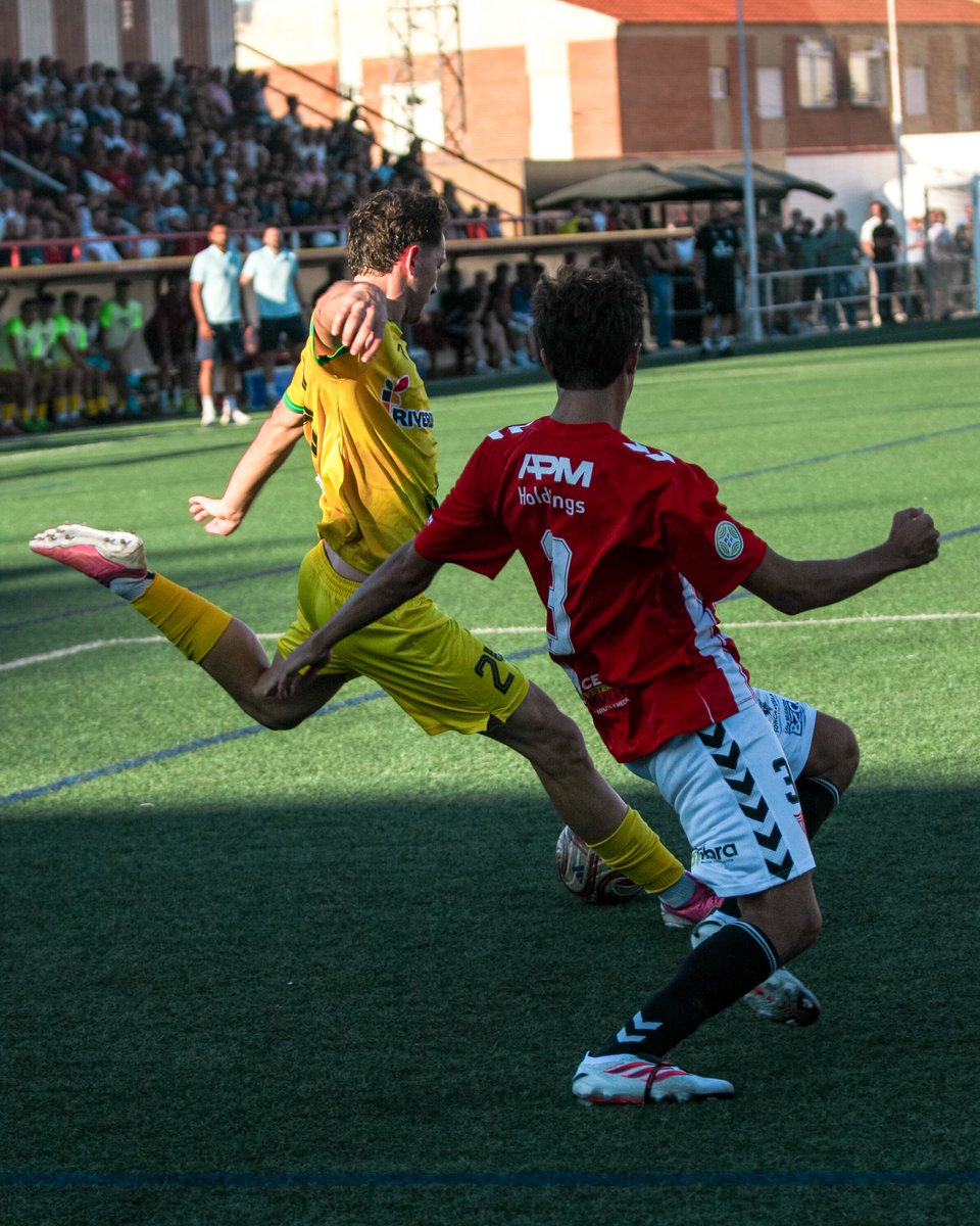 CFSantomera1's tweet photo. 🔚 Final del partido en el Estadio Nicolás de las Peñas con 𝐯𝐢𝐜𝐭𝐨𝐫𝐢𝐚.

🍍 ¡𝐆𝐑𝐀𝐍 𝐓𝐑𝐀𝐁𝐀𝐉𝐎 𝐄𝐐𝐔𝐈𝐏𝐎!

#BullasSantomera (1-2) https://t.co/6n1yCSXaVK