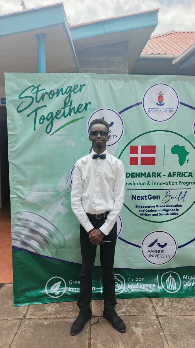 Bravynejohn's tweet photo. 🌍 Grateful to have supported the KIP Research Team at #NextGenBuild 2026.

A valuable experience exploring green innovation, carbon intelligence, sustainable construction &amp; digital tools.

As a QS student, I’m excited to be part of shaping a smarter, greener built environment. https://t.co/TOhvZXBOeD