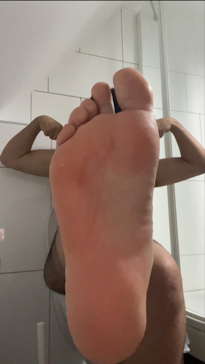 AlphaHHmo's tweet photo. 💸Wer will online dominiert werden und auszahlen?! WHO wants to get dominated and wanna pay out 💸
#findom #cashmaster #Paypig #alpha https://t.co/HydcxvVuw4