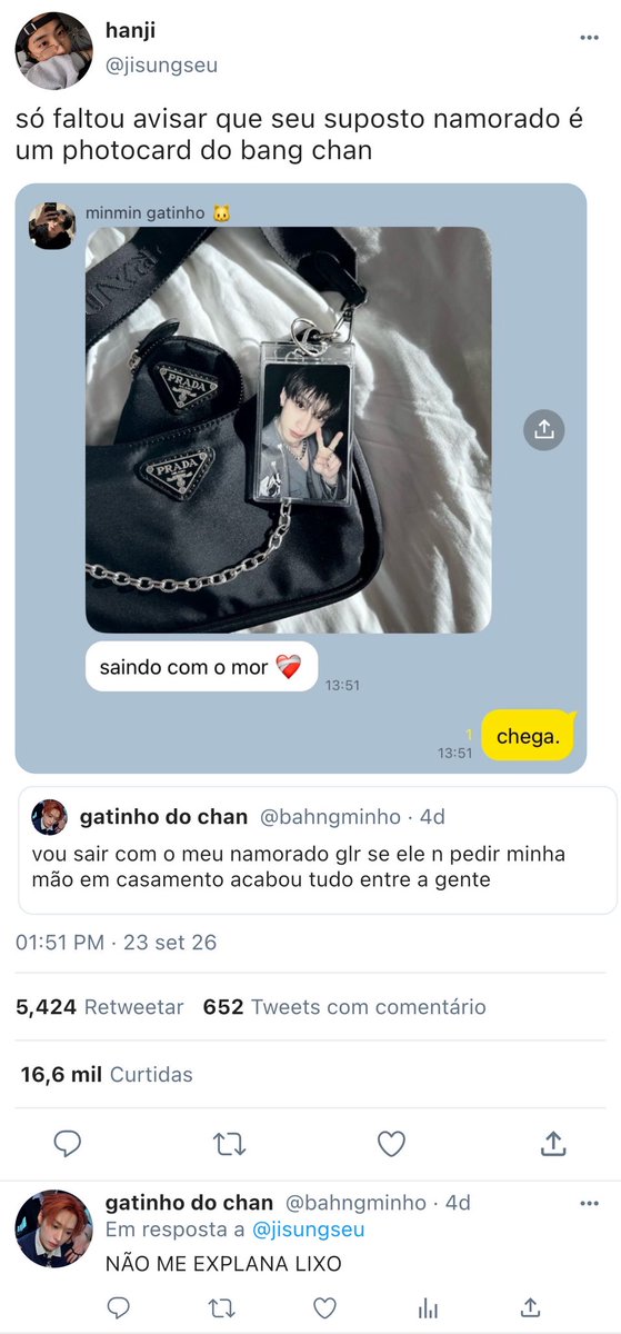 yangcacau's tweet photo. #minchan few tweets au

  Onde Minho acaba hitando ao levar um photocard do seu ídolo em um date.

  Ele só não imaginava a repercussão que isso tomaria, chegando até mesmo em Chan. https://t.co/cxWUyRIZIk