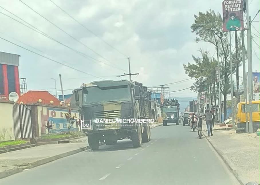 michombero's tweet photo. #Goma: plusieurs centaines de combattants de la coalition rebelle de l’AFC-M23-RDF venus de Tchanzu sont arrivés cet après-midi dans la ville, ils sont pour l'instant dans la clôture de la SMB de Mwangachuchu vers Anna groupe entrée UNIGOM. https://t.co/flPx0M3iTi