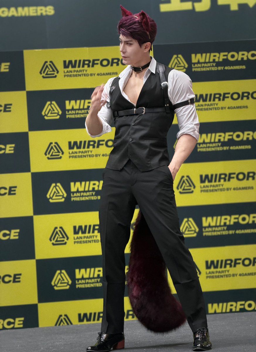 thames_malerose's tweet photo. Day 2 @WirForce 
Cosplay as Valko 🐺
#cosplay #valko #BringValkoBack #ValkoIsLoved #loveanddeepspace https://t.co/LjIvnIs9VJ