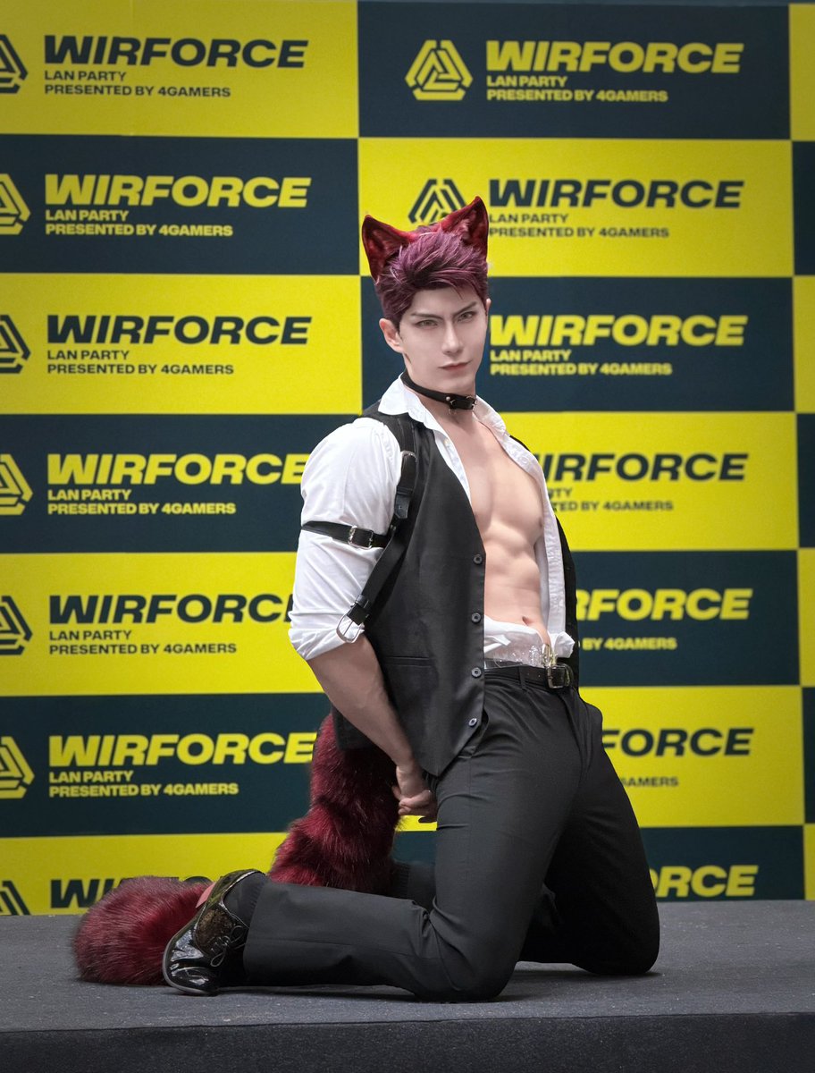 thames_malerose's tweet photo. Day 2 @WirForce 
Cosplay as Valko 🐺
#cosplay #valko #BringValkoBack #ValkoIsLoved #loveanddeepspace https://t.co/LjIvnIs9VJ