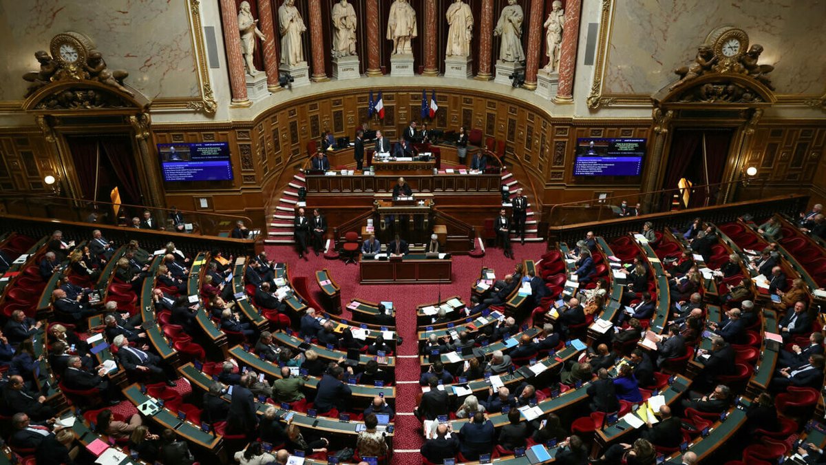 RFI's tweet photo. Élections sénatoriales en France: vers un premier groupe Rassemblement national avec son allié de l'UDR
➡️ https://t.co/wyrG3CSYZr https://t.co/k7umKBqZlK