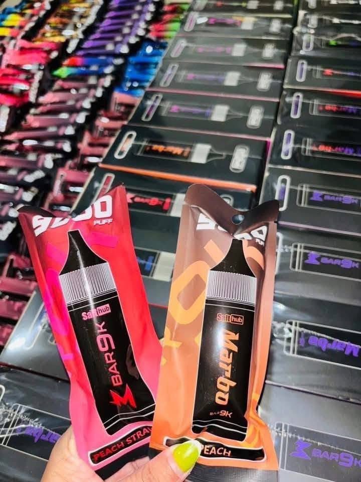 vciolpp's tweet photo. #MARBO9000คำ💖(nic3) เข้าใหม่ พร้อมส่งค้าบแถมสายค้องคอฟรี! กลิ่นหอม แน่นชัด เย็นฉ่ำ 

 #พอตแถมหัวราคาถูก #พอตแถมหัวราคา 

📲 https://t.co/cryDjpHMOt  💨

#พอตใช้แล้วทิ้ง #พอตไฟฟ้า #พอตราคาถูก #บุหรี่ไฟฟ้าราคาถูก #บุหรี่ไฟฟ้า #พอตrelx #พอตพร้อมส่ง #ใช้แล้วทิ้ง #พอต #หัวพอตัวเอง https://t.co/duHFHU0ena