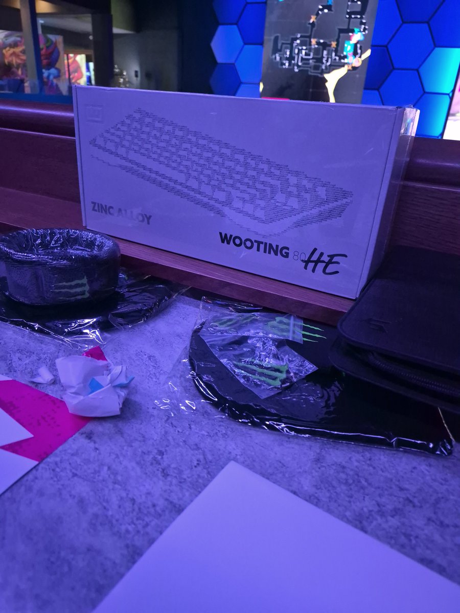 StlManateer's tweet photo. @fl0m @WootingKB New keyboard looks sick cant wait to use it https://t.co/XLwn8G2f8w