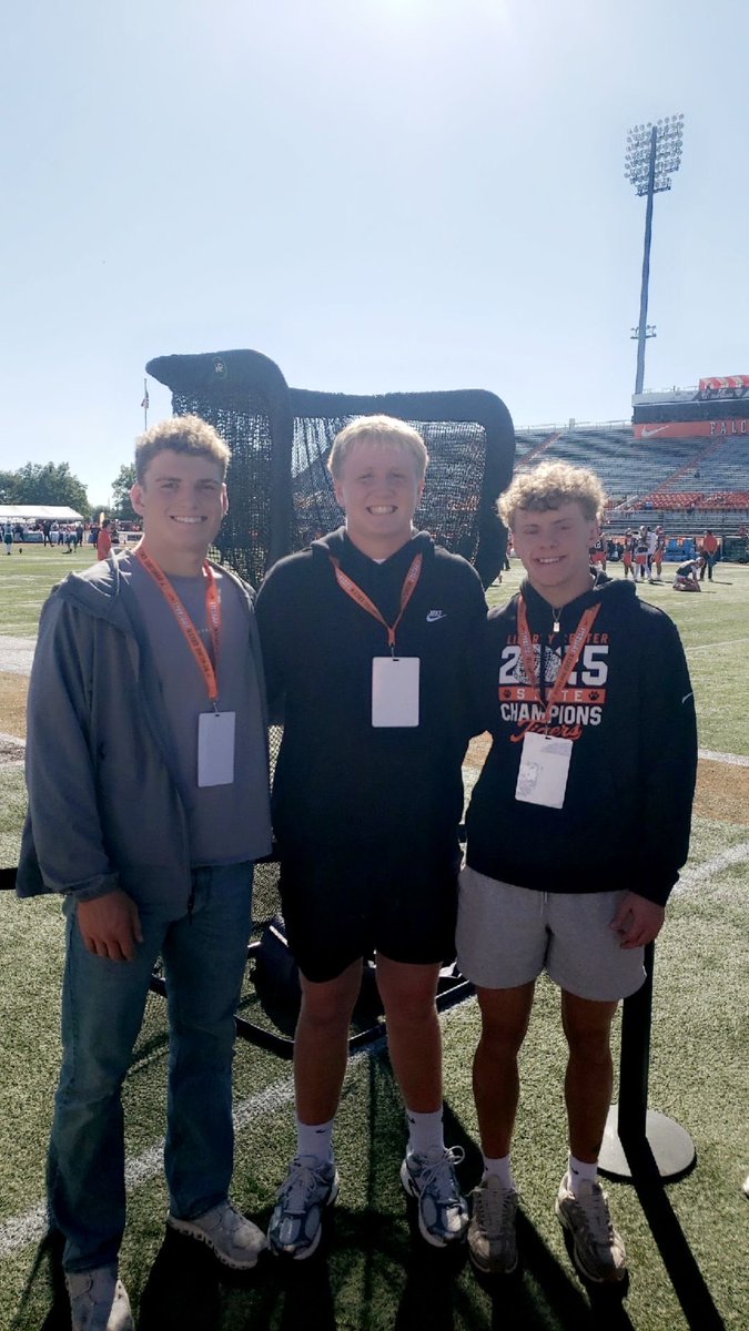 KoltonW64's tweet photo. Thank you @BG_Football for having me out for a game day visit! It was an amazing experience! 

@AllenTrieu @adamgorney @Mark__Porter @SWiltfong_ @PrepRedzoneOH @OhiosElite1 @JaredLuginbill https://t.co/JpJasl790F