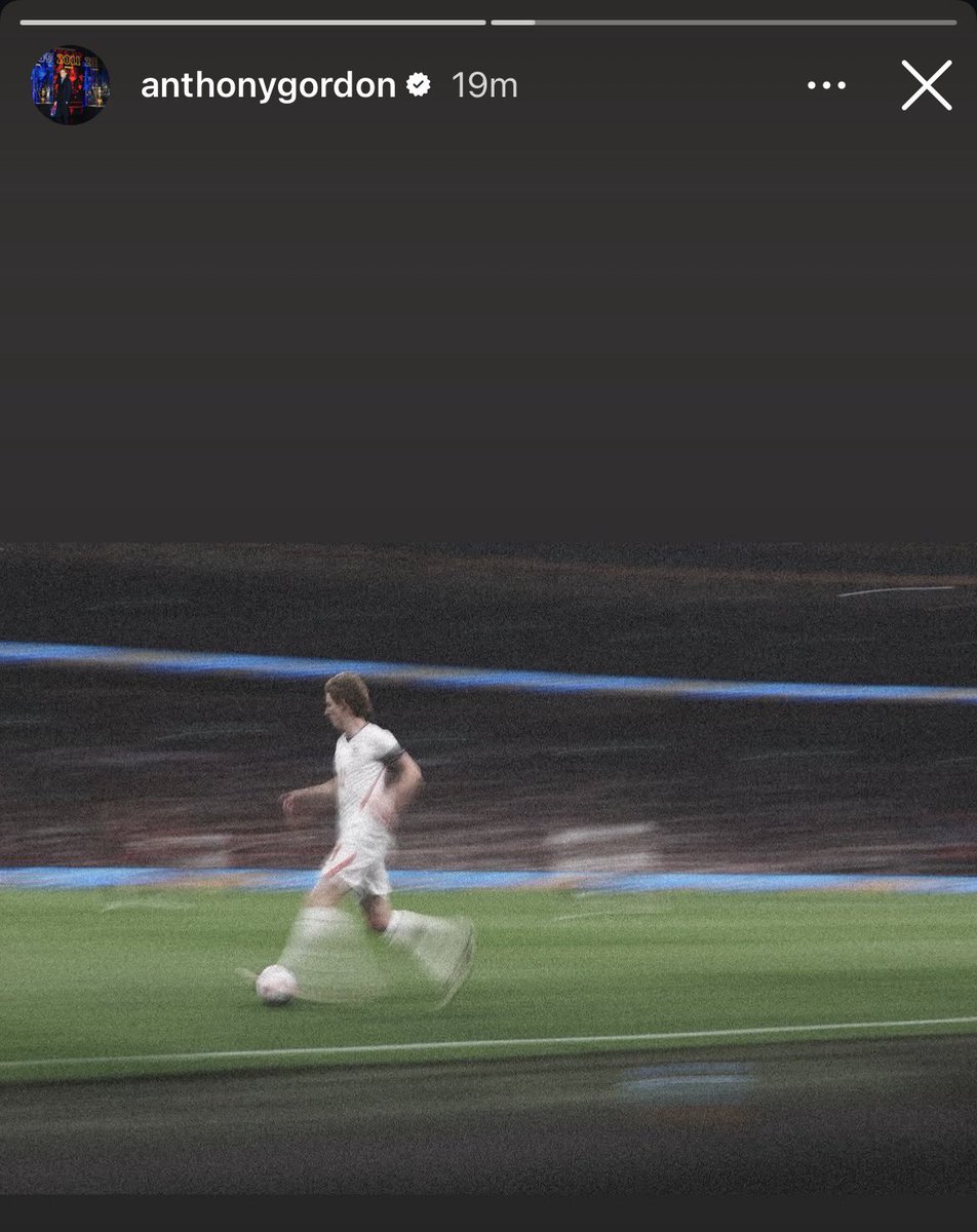 GBarca_'s tweet photo. He knows he’s super fast. https://t.co/qHK0ApKxBP