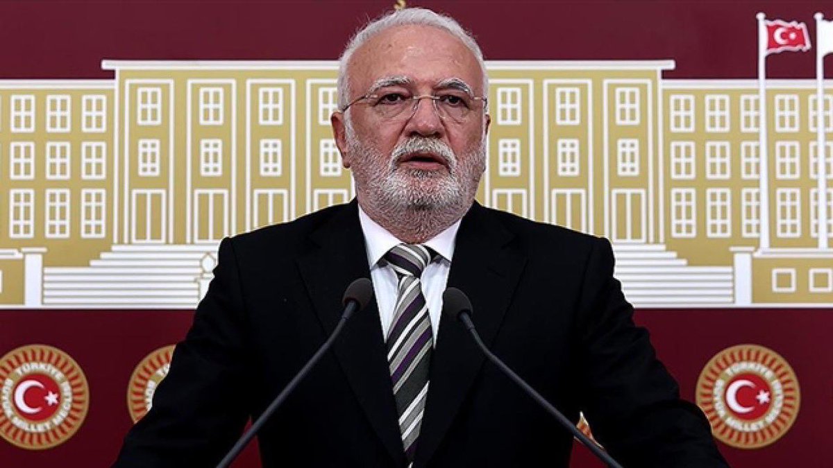 sevdaturkusev's tweet photo. 🔴 Fon soruşturması 

Tayyip Erdoğan olaya el attı 

Gereken yapılacak 

AK Parti Genel Başkanvekili Mustafa Elitaş: 

Kim varsa, bizden veya başkalarından... 

Bu işte manipülasyon yaptıysa, bilerek giriş tarihini, çıkış tarihini bilerek o 4-5 aylık süre içerisinde 1 lirası 10 lira olanlar, 10 milyon lirası 100 milyon lira olanlar, milyar olanlar varsa bunlar hesabını verecek kardeşim. 

Kimin bebesi, kimin oğlu, kimin çocuğu olursa olsun hiçbir ayrım yok. Tayyip Erdoğan bu işe el attı. İnşallah gereğini yapacak