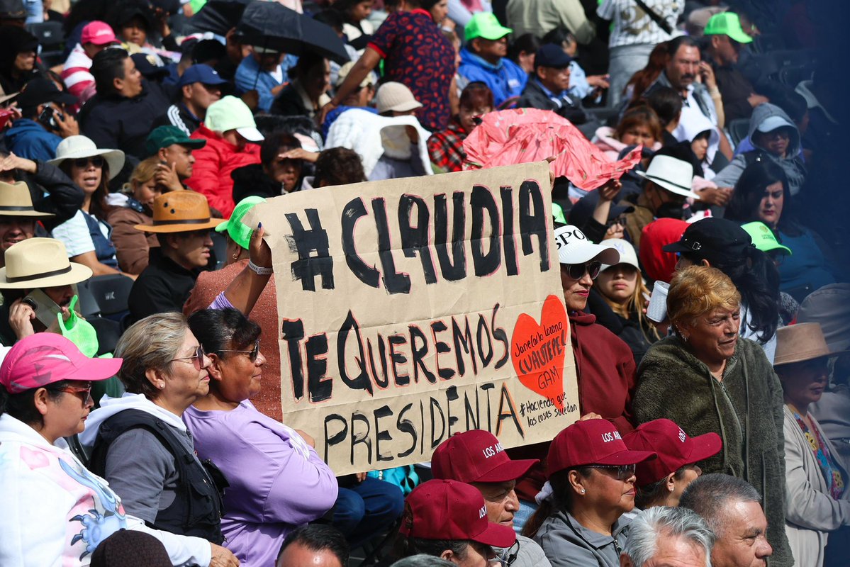 ivan_escalante's tweet photo. El destino de México lo decide únicamente el pueblo. Ninguna potencia ni élite económica o política tiene el derecho de dictar nuestro presente o futuro.

Nuestra visión es clara: prosperidad compartida para moderar la opulencia y la indigencia. Por el bien de todos, primero los pobres.
#ClaudiaDaResultados
#HonestidadYResultados