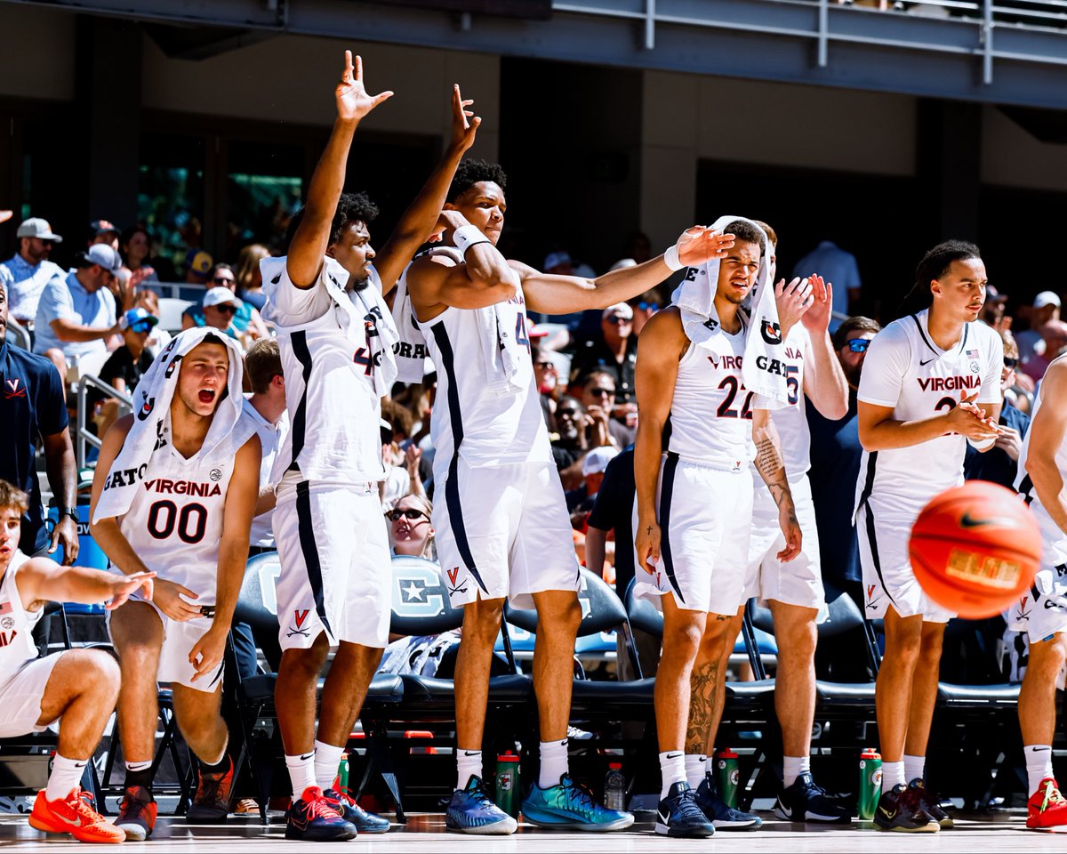 UVAMensHoops's tweet photo. Bench mob already in mid season form 🔥🙌

#GoHoos https://t.co/dgAkmw9vrO
