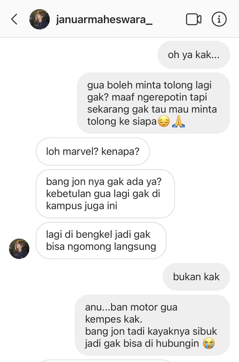 zacharyown's tweet photo. sementara itu... https://t.co/o1SquRAWa4