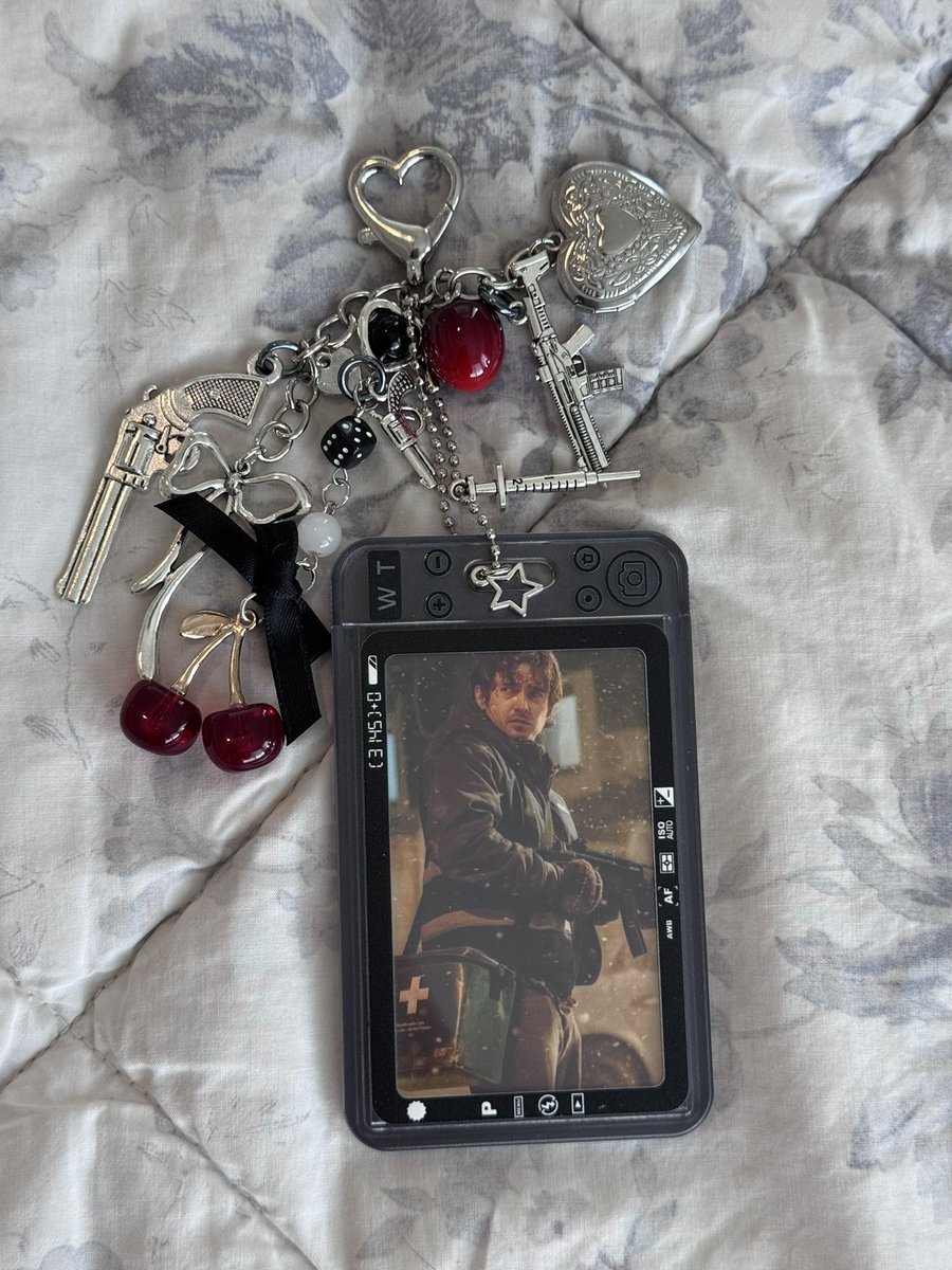 jasmeats's tweet photo. Made a Bryan photo card so he can be with me everywhere 

#ResidentEvil https://t.co/LKgAtl7iej