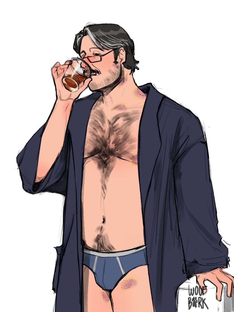 freaky_woofbark's tweet photo. Whiskey break before going back in 
#heu https://t.co/u5AwBlt9j6