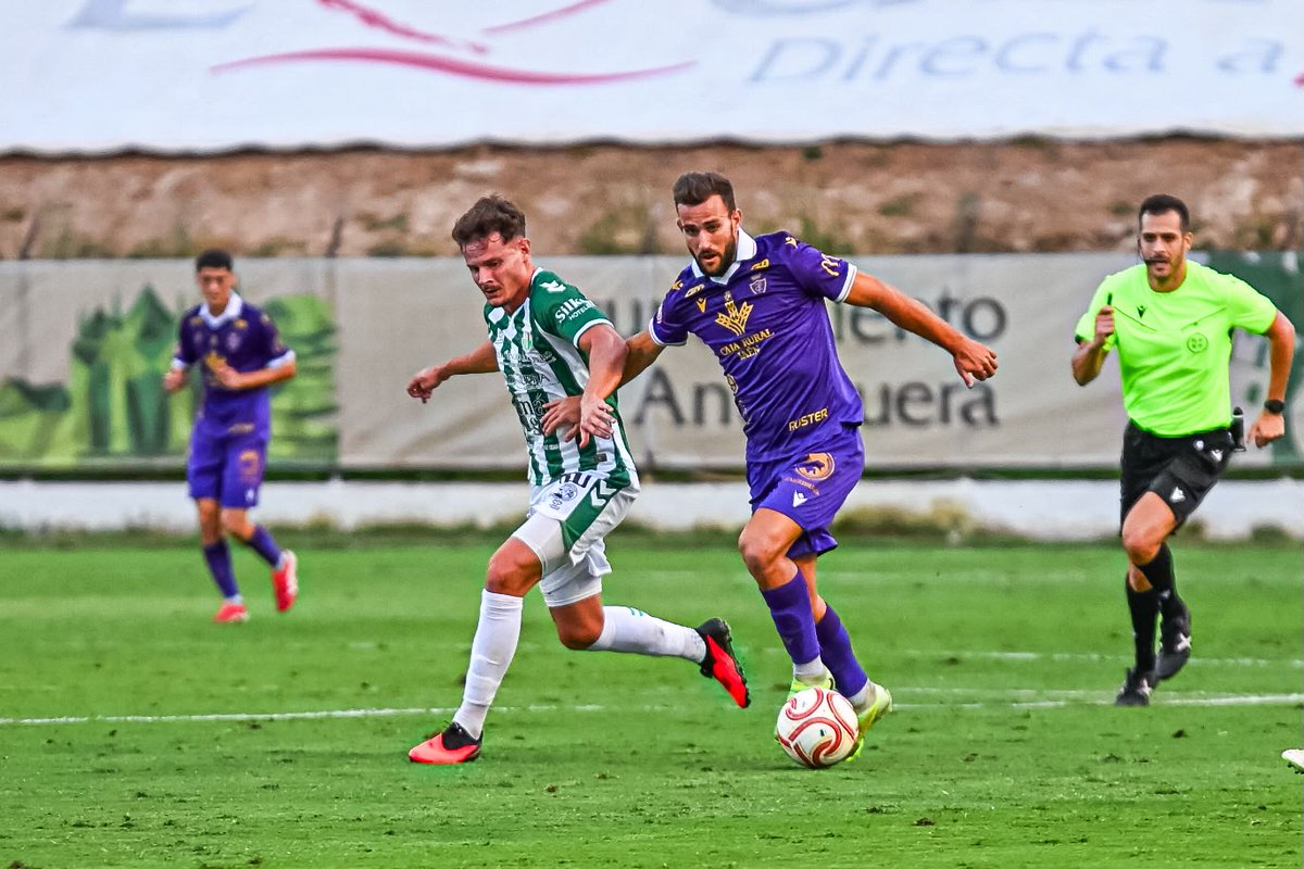RealJaenCF's tweet photo. ⌚️83' || 📸
🟢 ANTEQUERA CF 1️⃣-0️⃣ REAL JAÉN CF 🟣
#AntequeraCFRealJaénCF #RealJaen2627 #Jornada5 #PrimeraRFEF #Directo https://t.co/Dd7L6GiVw1