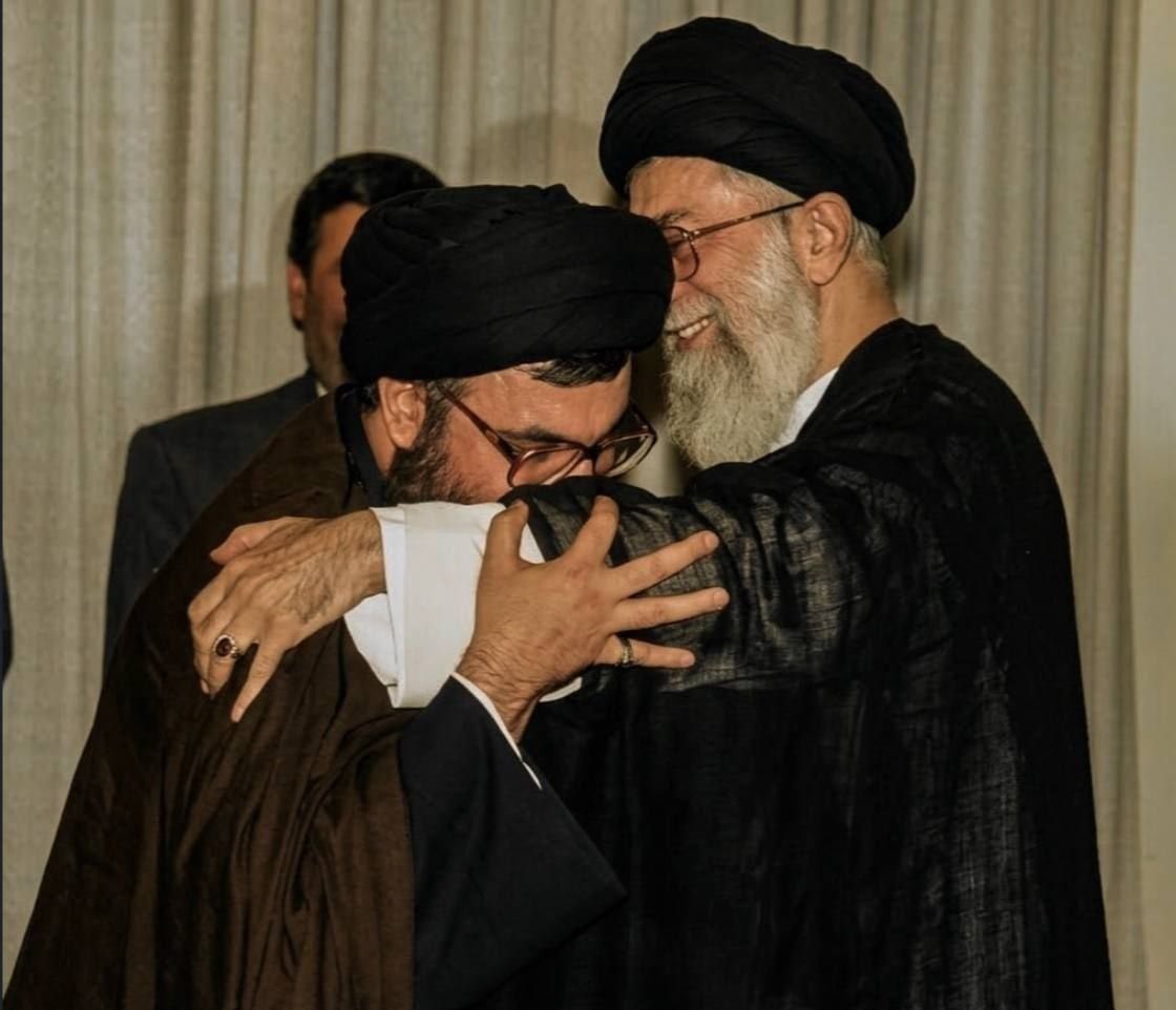 AliHzde1's tweet photo. اولین غیر ایرانی که عاشق ایران بود.
#سید_مقاومت

#حمایت_انقلابی https://t.co/VVXvUjC93G
