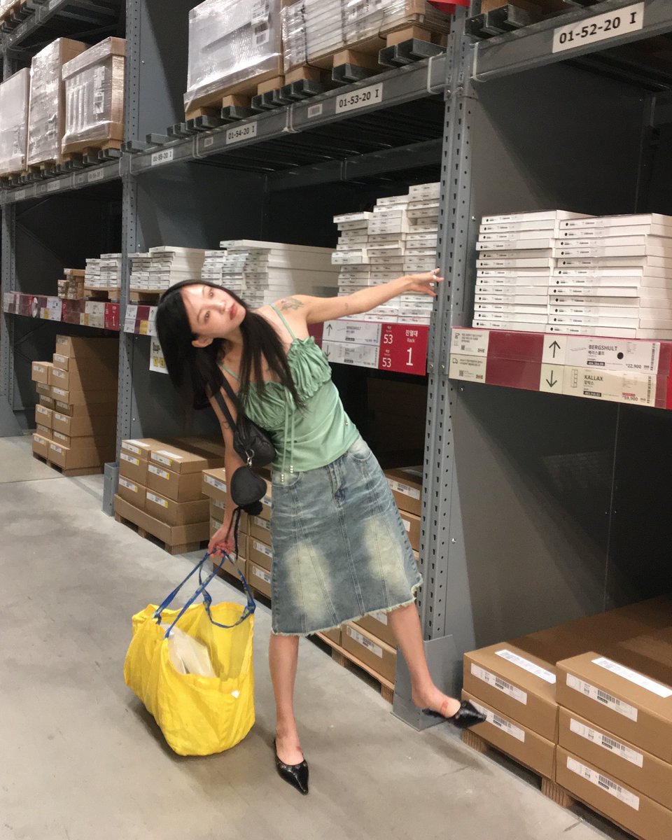 AlbetCarlos's tweet photo. 朝起きる瞬間の『あと5分だけ…』の魔力は異常だと思う。結構大事なことだと思うんだ。 🚀🔥
dGB https://t.co/E0nF9RFONP