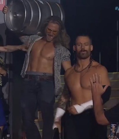 ProtoJetsEra's tweet photo. I AM SO WEAK RIGHT NOW 🫠🥵😍 #AEWTailgateBrawl https://t.co/CoUykTF0C7