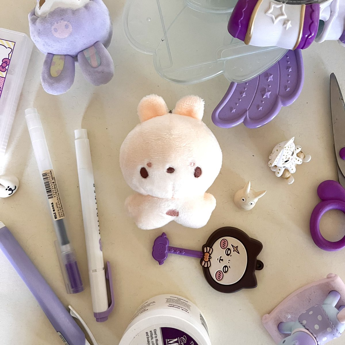 mayooracha's tweet photo. while im back, little update!!!
my 8cm gummyzoo plushies are back on preorder for round 2!! prices will increase slightly once preorders end;;

preorders for these bad boys end next sunday 10/4 @ midnight PST only at:
🔗 https://t.co/oAOkl2G4LR https://t.co/9XnGoHlVYo