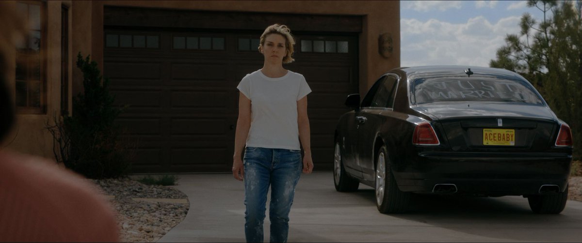 pluribusframes's tweet photo. Pluribus - Season 1 Episode 7: "The Gap". Frame 2594 of 2644 https://t.co/A6flK9nU1P