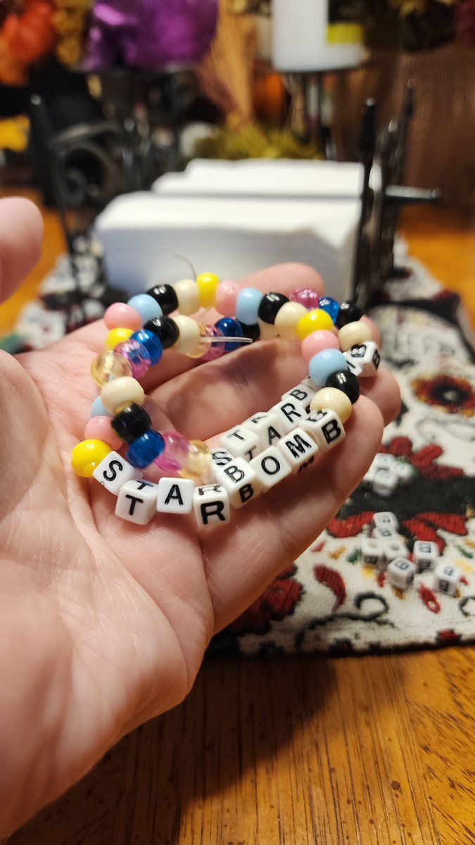 Erika_Celeste's tweet photo. I'm making bracelets for the @starbomb Chicago concert so if you see me I'll be passing out bracelets!!❤️
@GameGrumps @egoraptor
#starbomb #starbombchicago #starbombtour #bracelets https://t.co/h17woxpLCX