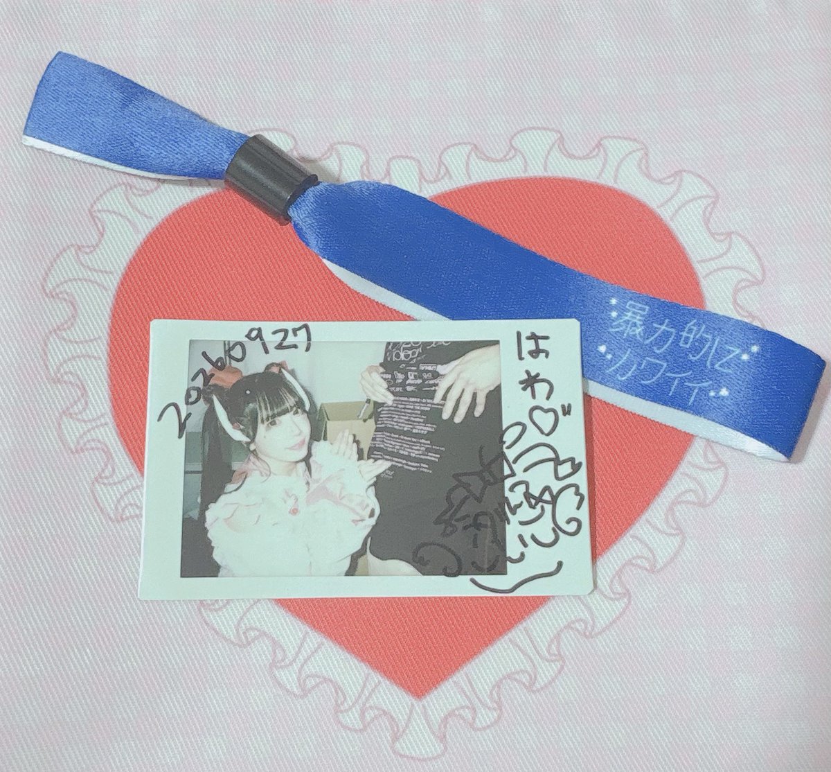 0616GoGo's tweet photo. 2026/09/27(日)
暴力的にカワイイ in お台場
@ お台場青海地区P区画
暴カワでXOcoisioringoXO見れた😭
去年からの今年でよ〜〜〜〜🥲
Tシャツに名前あって感動してもた！
#暴カワ
#汐りんとちぇき
#XOcoisioringoXO https://t.co/aZZVZSNLPG