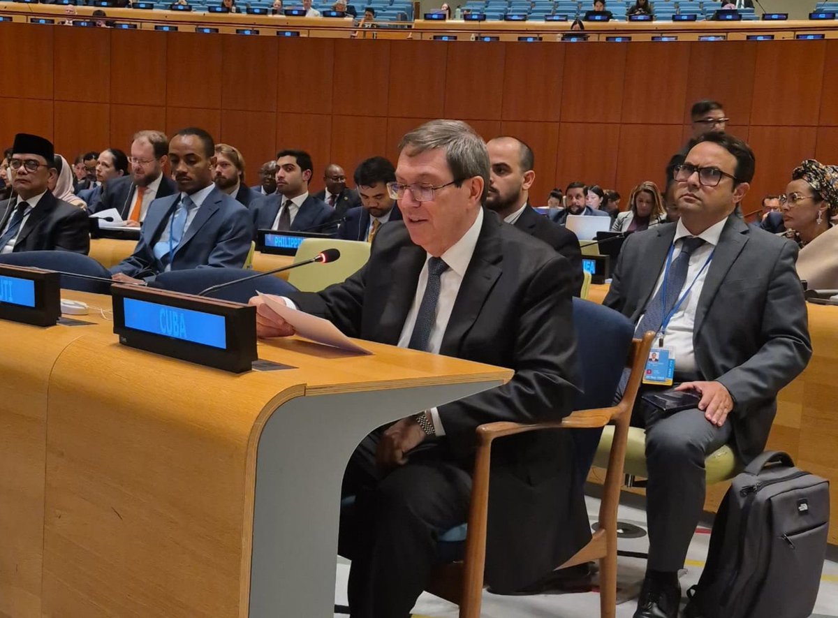 FMC_Cuba's tweet photo. En Diálogo de Alto Nivel sobre el Aniversario de la Iniciativa para el Desarrollo Global, ministro Relaciones Exteriores, destacó que representa un nuevo paradigma de cooperación para el desarrollo sostenible.
#Cuba
#CubaVencerá
#MujeresEnRevolución https://t.co/sUKbkcvMnJ